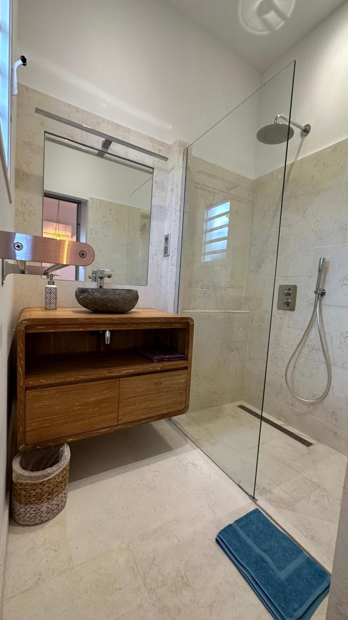 La Villa Miranda Meublé de Tourisme 4 * Saint-Gilles Les Bains Extérieur photo
